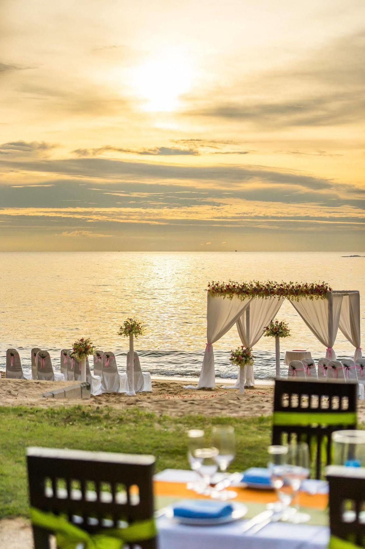 Hive Khaolak Beach Resort (Adults Only) Khao Lak Exterior foto